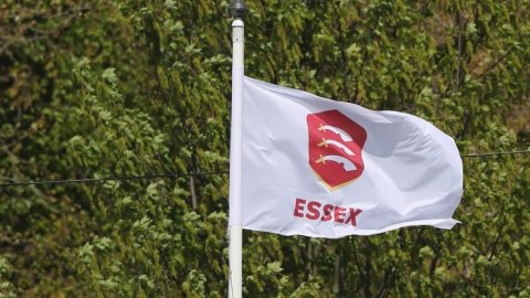 Essex's championship hope dashed after 12-Point deduction over bat controversy