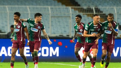 ISL 2024-25: Unbeaten Bengaluru, Mohun Bagan seek to consolidate places in top half