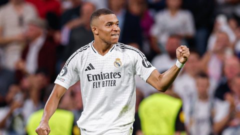 Mbappe scores as Real Madrid kick off Champions League with win