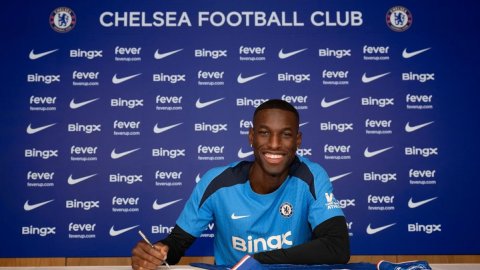 Nicolas Jackson signs contract extension to stay at Chelsea till 2033