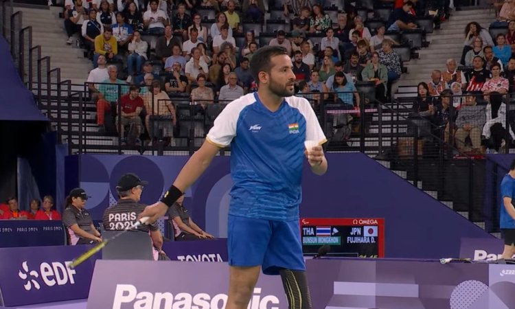 Nitesh Kumar wins gold in the para-badminton Men's Singles SL3 category, beating Daniel Bethell of G