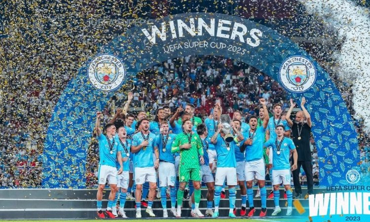 Premier League champs Manchester City arrive in India for Trophy tour