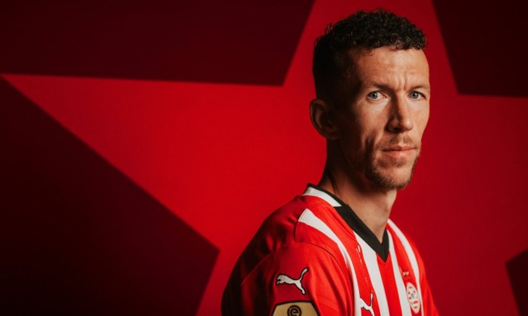 PSV sign experienced forward Ivan Perisic