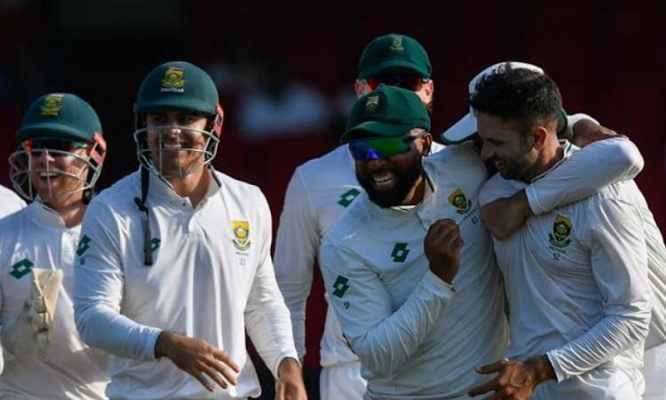 Senuran Muthusamy earns recall to SA squad for Bangladesh Tests