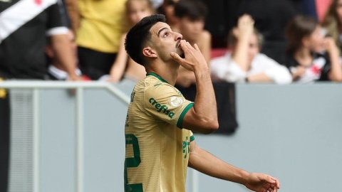 Serie A: Palmeiras edge past Vasco to keep pressure on leaders