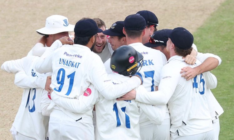 Sussex secure promotion to Division One with dominant win over Gloucestershire