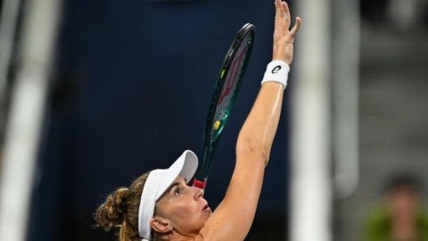 US Open: Haddad Maia, Swiatek, Wozniacki advance to Round of 16