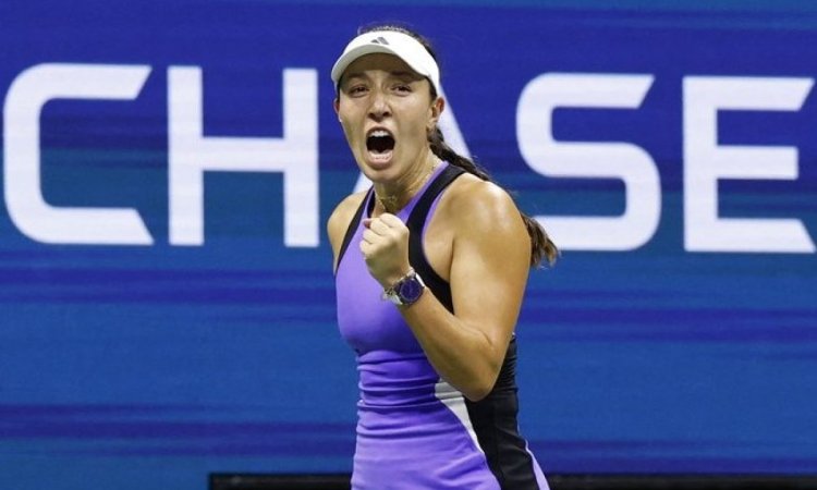 US Open: Pegula rallies past Muchova for first Grand Slam singles final