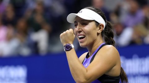 US Open: Pegula upsets Swiatek to enter first major semifinal 