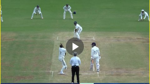 4,4,4,4,4: सरफराज ने Duleep Trophy में काटा गदर, एक ओवर में लगातार मारे 5 चौके; देखें VIDEO