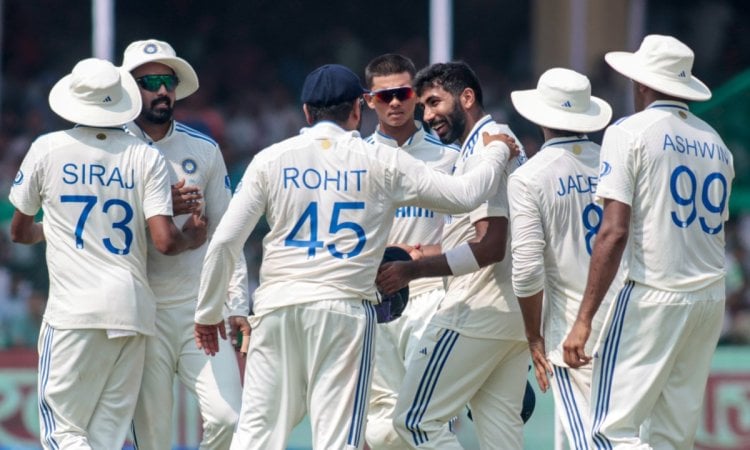 2nd Test: India restrict Bangladesh to 146, need 95 to sweep series