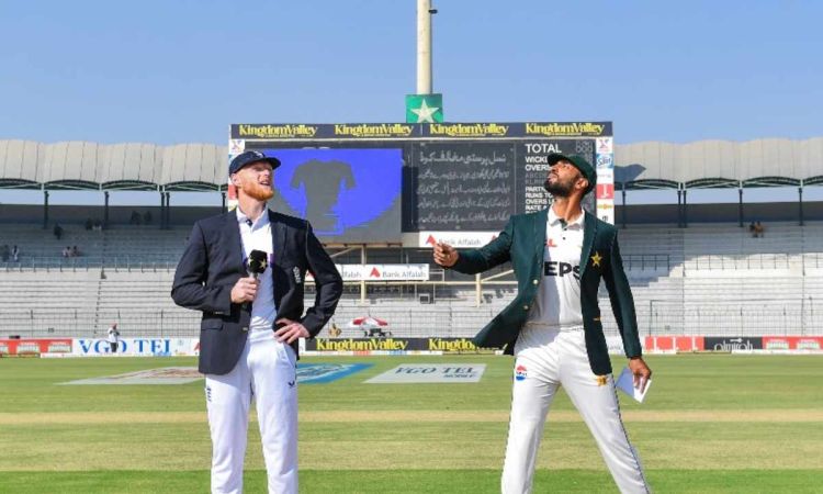 Pakistan opt to bat first against England in second test Check Playing XI