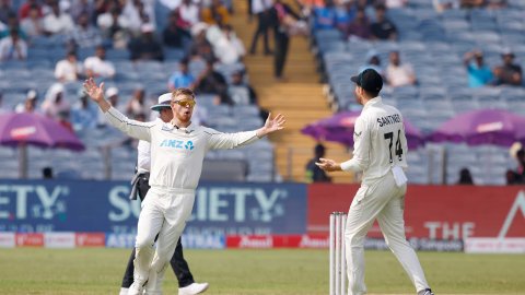 IND vs NZ, 2nd Test: அடுத்தடுத்து விக்கெட்டுகளை இழந்து தடுமாறும் இந்திய அணி!