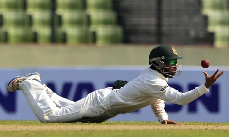 Mominul Haque creates history Most catches for Bangladesh in Test Cricket by a non-wicketkeeper