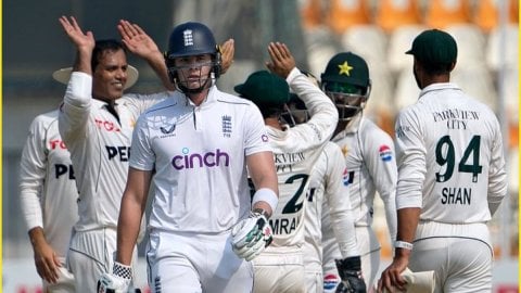 PAK vs ENG 2nd Test: 1348 दिन बाद घर पर टेस्ट जीता पाकिस्तान, इंग्लैंड को मुल्तान में 152 रनों से रौ