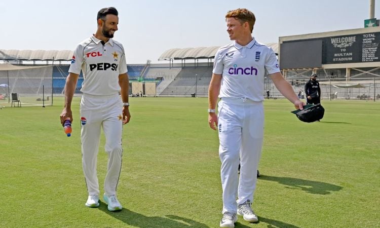 Pakistan opt to bat first against England in 1st Test Check Playing XI