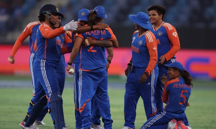 Womens T20 WC 2024: बल्लेबाजों और गेंदबाजों ने किया दमदार प्रदर्शन, इंडिया ने श्रीलंका को 82 रन से ध