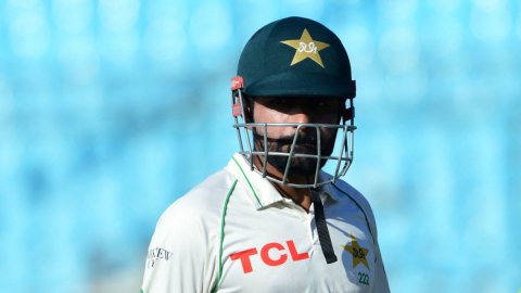 Babar, Shaheen, Naseem and Sarfaraz left out of Pakistan squad for remaining Tests against England