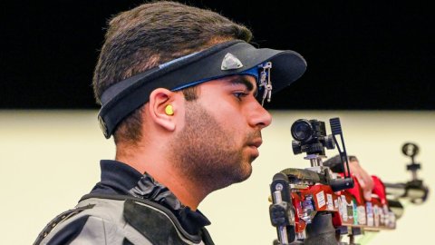 Chateauroux : India's Arjun Babuta competes in the 10m air rifle men's final at the Paris Olympics 2