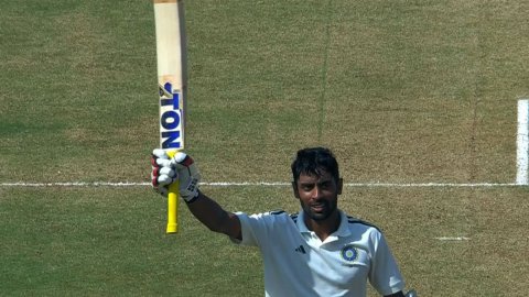 Irani Cup: Abhimanyu Easwaran holds fort for ROI against Mumbai, takes them to 289/4