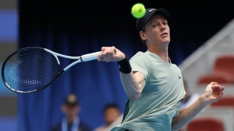 Jannik Sinner overcomes wildcard Buyunchaokete to meet Alcaraz in final of China Open in Beijing on 