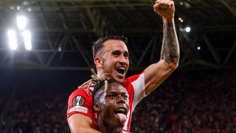 Julen, Nico star as Athletic Club beat Slavia Prague in Europa League