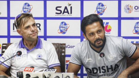 New Delhi: India Men's Hockey Team captain Harmanpreet Singh and chief coach Craig Fulton address a 