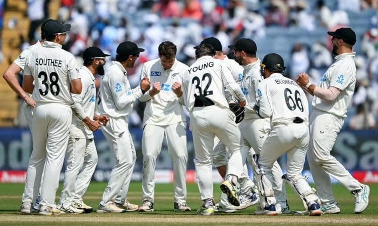 IND vs NZ, 2nd Test: மீண்டும் சான்ட்னர் சுழலில் சிக்கிய இந்தியா; தொடரை வென்று நியூசிலாந்து சாதனை!