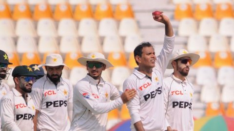 Pakistan spin England out to level series 1-1 with 152-run victory in Multan