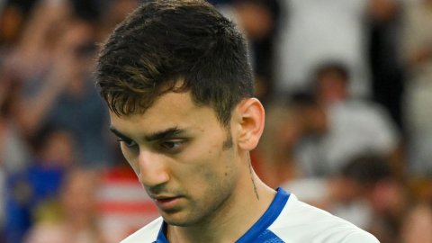 Paris : India's Lakshya Sen in action during the men's singles badminton bronze medal match at the P