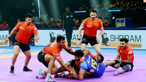 PKL Season 11: Bengal Warriorz, U Mumba play out first tie of season in a thrilling clash