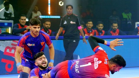 PKL Season 11: UP Yoddhas start campaign with a closely-fought win over Dabang Delhi