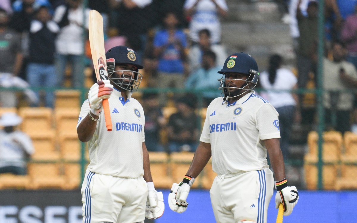 Rishabh Pant Fastest Indian Wicketkeeper To 2500 Test Runs On