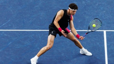 Shanghai Masters: Ben Shelton downs Shapovalov; Paul and Muller win 