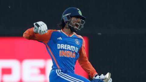 3rd T20I: Tilak Varma smashes unbeaten 107 as India reach 219/6 against South Africa