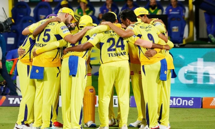 IPL 2025 के मेगा ऑक्शन में CSK 4 बाएं हाथ के तेज गेंदबाजों को कर सकती है टारगेट 