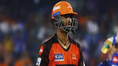 4 टीमें जो IPL 2025 के मेगा ऑक्शन में वॉशिंगटन सुंदर को कर सकती हैं टारगेट 