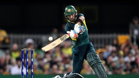 AUS vs PAK, 1st T20I: மேக்ஸ்வெல் அதிரடி; பாகிஸ்தானுக்கு 94 ரன்கள் இலக்கு!