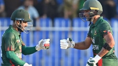 AFG vs BAN, 3rd ODI: சதத்தை தவறவிட்ட மஹ்முதுல்லா; ஆஃப்கானுக்கு 245 ரன்கள் இலக்கு!