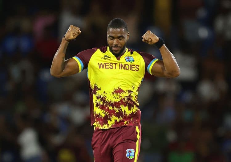 Obed McCoy Replaces Matthew Forde In West Indies Squad For England T20Is வெஸ்ட் இண்டீஸ் அணியில் ஒபெத் மெக்காய் சேர்ப்பு!