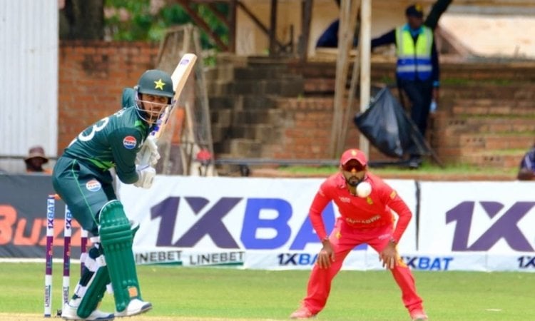 ZIM vs PAK, 2nd ODI: சைம் அயூப் அதிரடி சதம்; தொடரை சமன்செய்தது பாகிஸ்தான்!