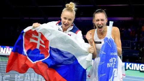 Billie Jean King Cup: Great Britain’s final hopes end in doubles defeat to Slovakia (Ld)