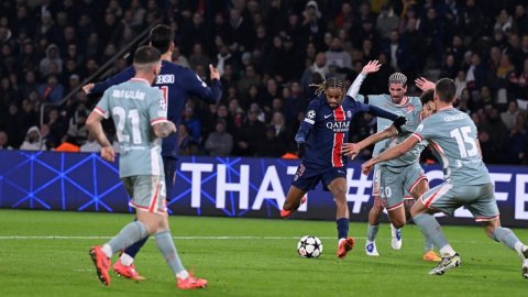 Champions League: Correa's late winner extends PSG's winless streak