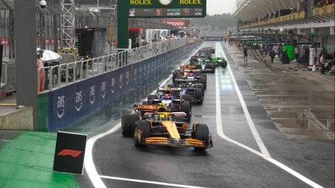 F1: Lando Norris grabs pole, Max to start P17 as rain-hit qualifying sets up high-stake clash at Int