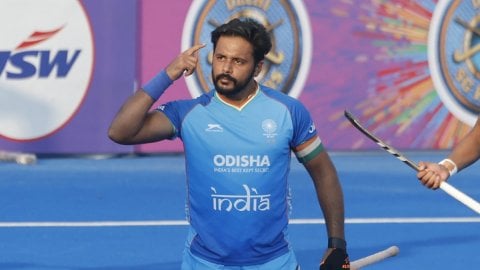 Harmanpreet Singh named FIH Player of the Year, PR Sreejesh gets best goalkeeper award