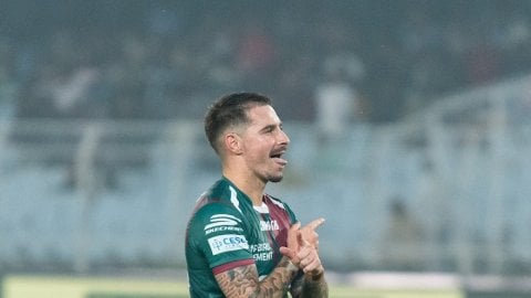 ISL 2024-25: Mohun Bagan SG ease past Jamshedpur 3-0, claim top spot