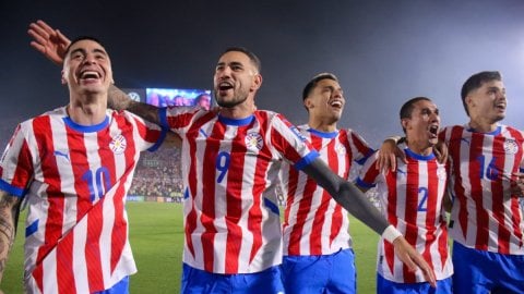 Paraguay shock Argentina in World Cup qualifier