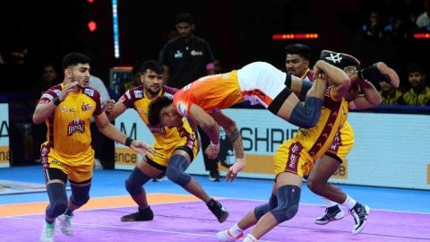 PKL Season 11: Pawan, Vijay Malik score Super 10s as Telugu Titans end home leg with thrilling win