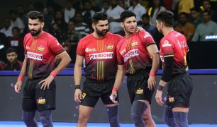 PKL Season 11: Super 10 by Ashu Malik helps Dabang Delhi win big against Bengaluru Bulls