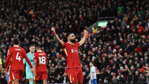 Premier League: Liverpool go top of the table with comeback 2-1 win over Brighton